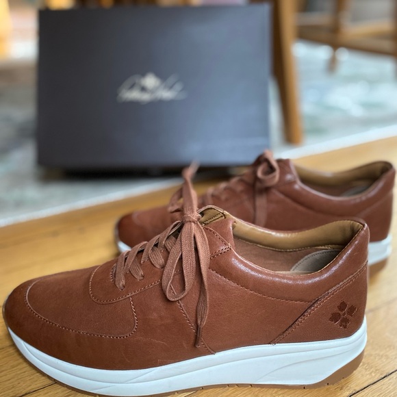 NEW!! Patricia Nash Women’s Milano LEATHER Lace Up sneakers - size 11M - Picture 2 of 9